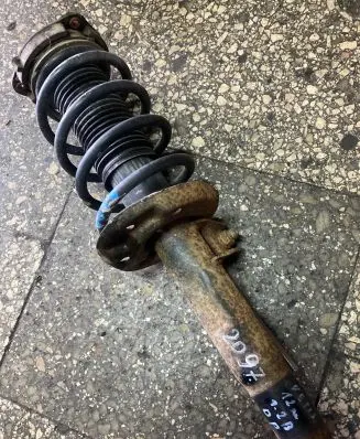 Skoda Yeti (5L) Front shock absorber/damper