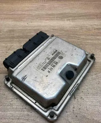 Volkswagen Polo Engine control unit/module ECU 045906019BP 0281012194