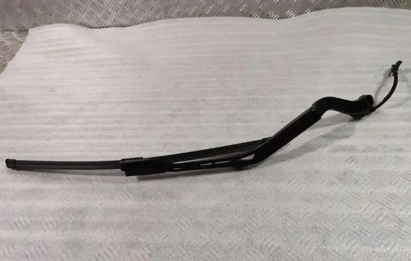 Volvo XC90 Front wiper blade arm 31391849