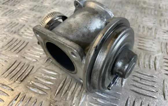 BMW 5 E60 E61 EGR valve 7791480