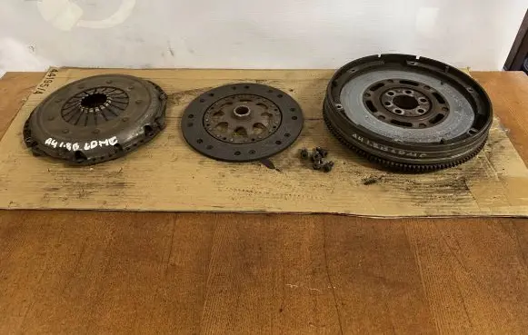Audi A4 S4 B5 8D Clutch set kit TYPM228 3082307232