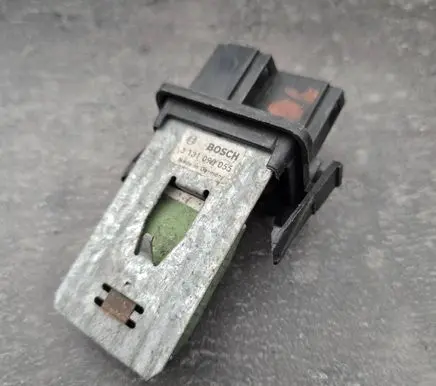 Volkswagen Polo III 6N 6N2 6NF Heater blower motor/fan resistor 3131090055 1H0959263