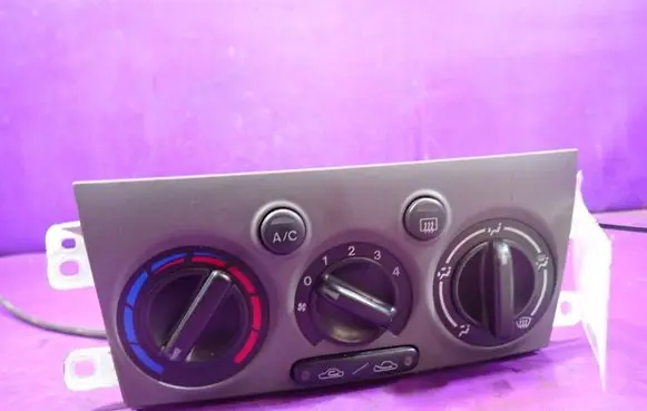 Mazda Premacy Climate control unit 
