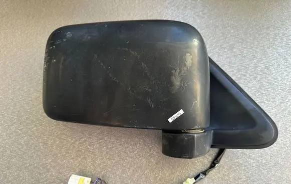 Nissan Patrol Y61 Front door electric wing mirror 96301VB311
