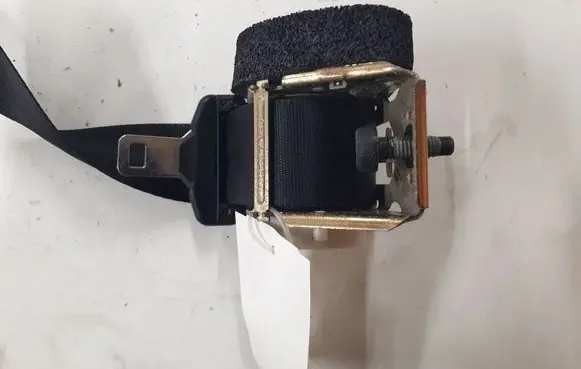 Ford Focus Rear seatbelt 33005876