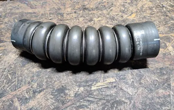 Chevrolet Captiva Intercooler hose/pipe T0H001 130624 30624
