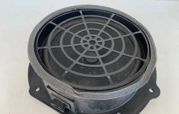 Audi Q7 4M Front door speaker 4M0035415