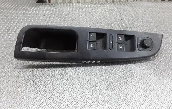 Volkswagen Golf V Electric window control switch 1K4959857B