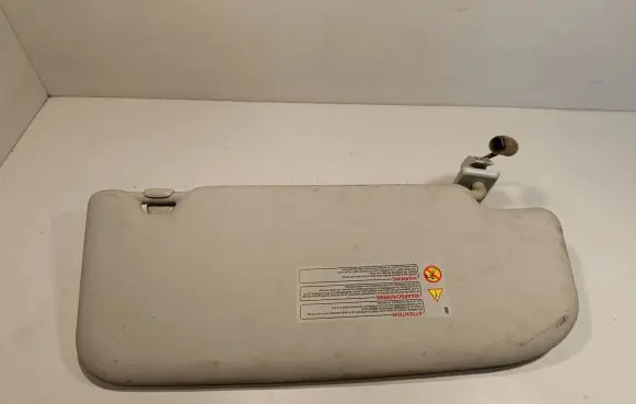 Nissan Qashqai+2 Sun visor
