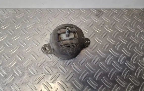 Audi A8 S8 D3 4E Gearbox mount 4E0399151AR