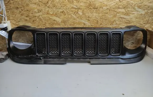 Jeep Renegade Front bumper upper radiator grill 435672991