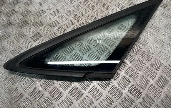 BMW 2 F45 Front triangle window/glass 2579125
