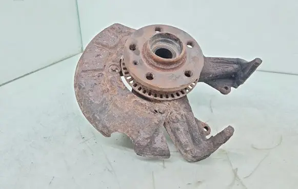 Volkswagen Golf IV Front wheel hub spindle knuckle 