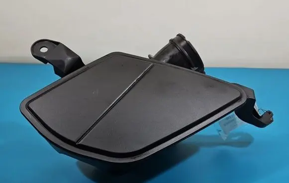 BMW 5 G30 G31 G38 Intake resonator 8591849 IMPRK1551290