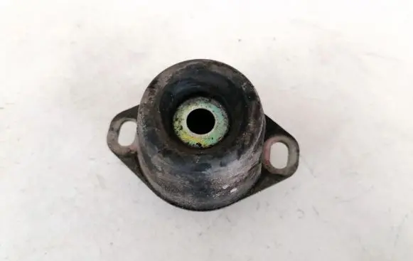 Peugeot 206 Engine mount bracket 96230491