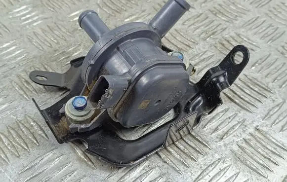 Honda CR-V Electric auxiliary coolant/water pump C13113M011271