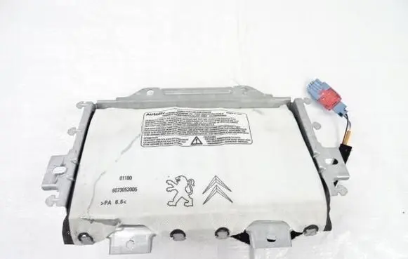 Peugeot RCZ Passenger airbag 9681466680