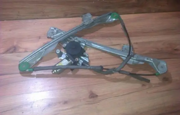 Ford Focus Sliding door window regulator with motor xs4123200