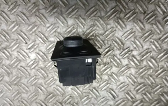 Opel Zafira B Light switch