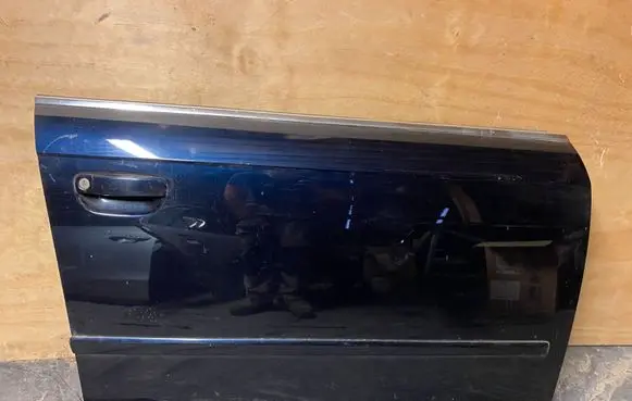 Audi A4 S4 B7 8E 8H Front door