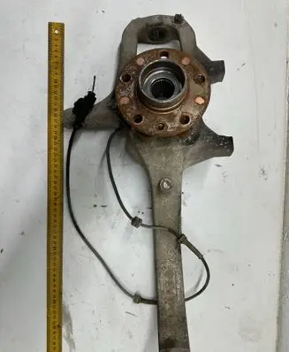 Alfa Romeo 159 Front wheel hub spindle knuckle 50510960