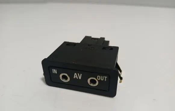 BMW X5 E53 AUX in-socket connector 8368346