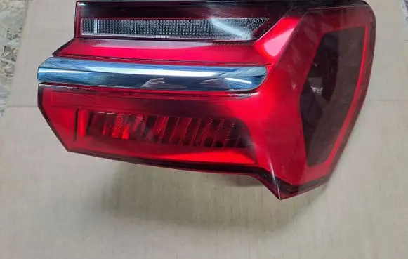 Audi A6 S6 C8 4K Tailgate rear/tail lights