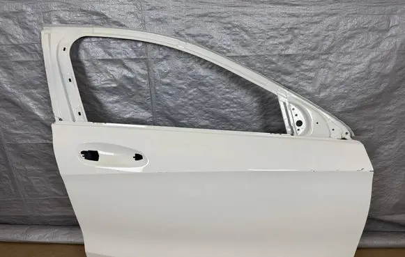 Mercedes-Benz A W176 Front door A1767220210