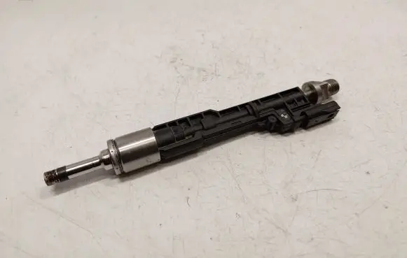 Fuel injector