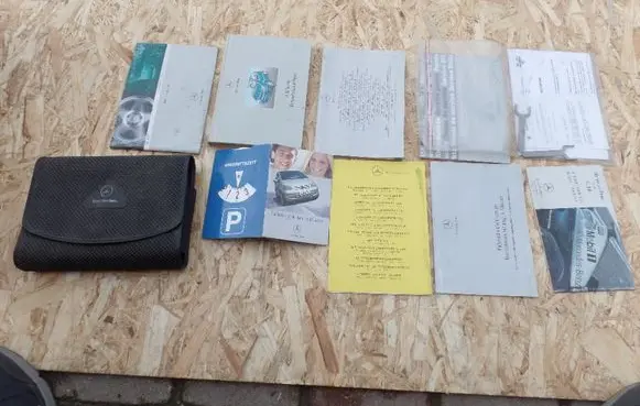 Mercedes-Benz A W168 Owners service history hand book 