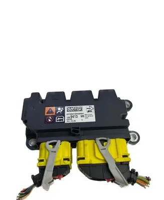 Opel Astra J Airbag control unit/module 13589413
