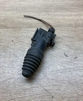 Opel Vectra C Bonnet alarm switch sensor 90355463