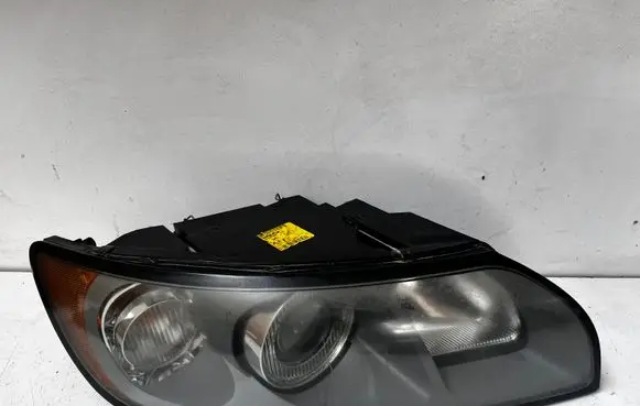 Volvo V50 Headlight/headlamp 30698886 0301198204