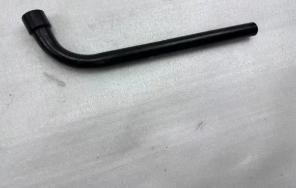 Opel Astra H Wheel nut wrench 13107800