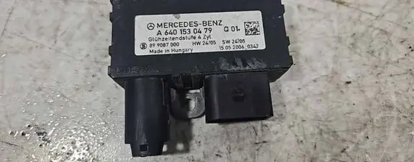 Mercedes-Benz A W169 Glow plug pre-heat relay A6401530479 899087000 150520060342