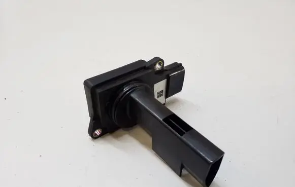 Mitsubishi Outlander Mass air flow meter MR985187