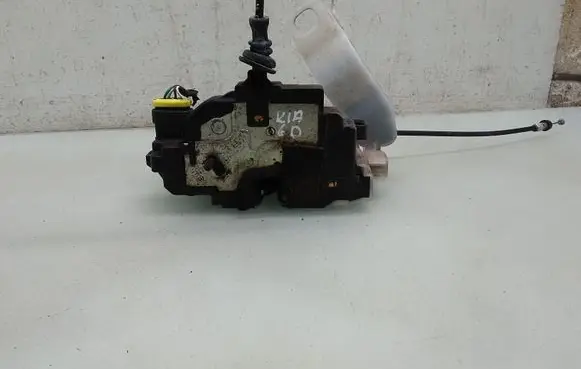 KIA Ceed Rear door lock