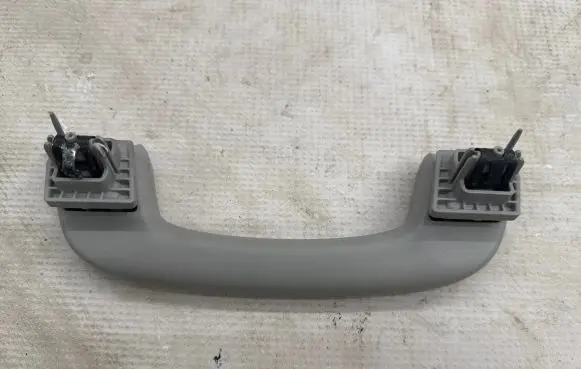 BMW X2 F39 Front interior roof grab handle 21437511