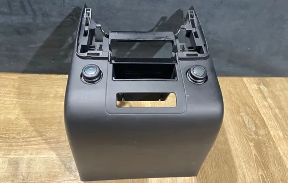 Radio/GPS head unit trim