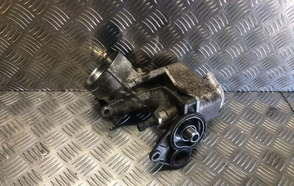 Opel Astra J Engine oil radiator 897385813 H2745004 5989070291
