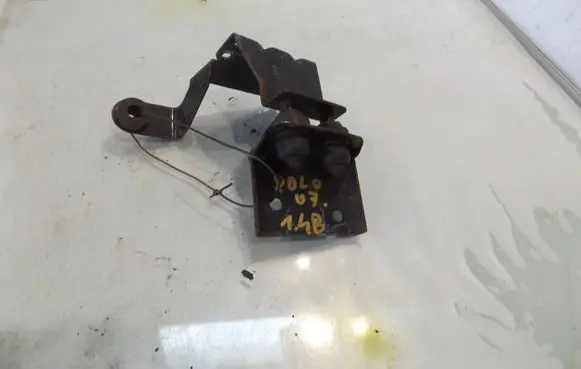 Volkswagen Cross Polo ABS pump bracket 6Q1614235C