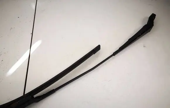 Skoda Roomster (5J) Front wiper blade arm 5j1955410b