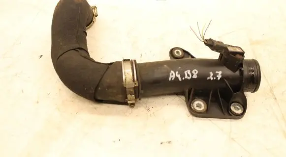 Audi A4 S4 B8 8K Intercooler hose/pipe 8K0145673E