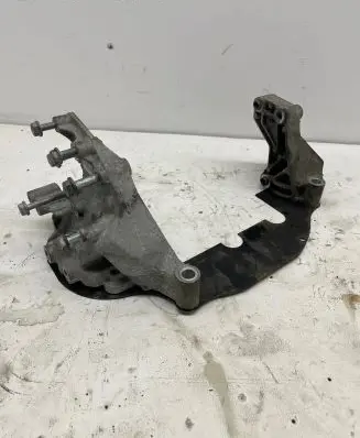 Fiat Ducato Engine mounting bracket 5802127131 5802127136