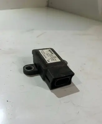 BMW 5 E39 ESP acceleration yaw rate sensor 6753694 0010300