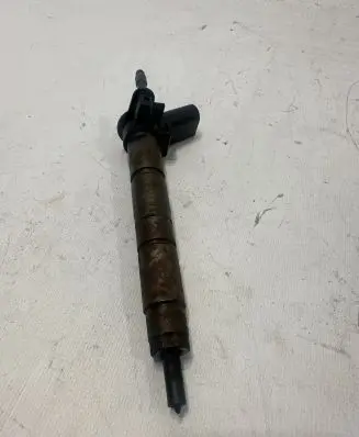 BMW 5 E60 E61 Fuel injector 0445116024