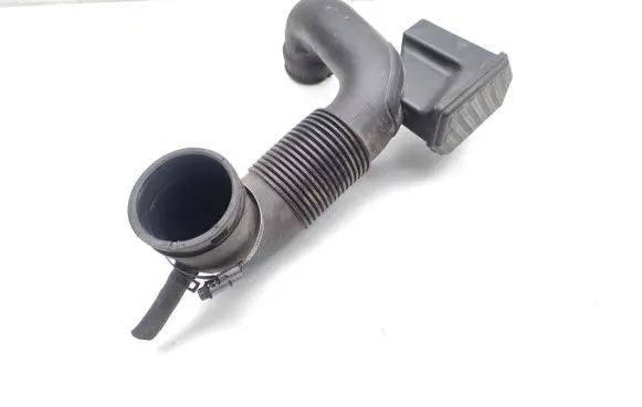 Hyundai Tucson TL Air intake hose/pipe 28130D3400