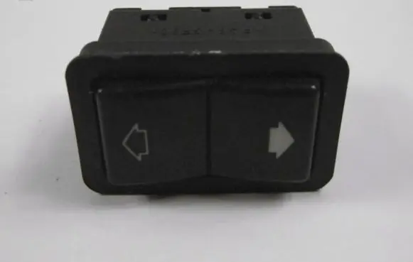 BMW 5 E39 Electric window control switch 8368974