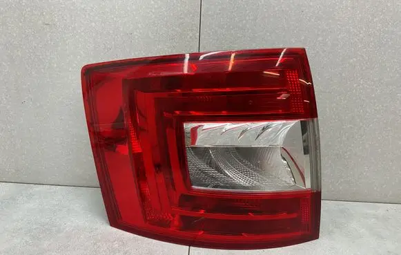 Skoda Octavia Mk3 (5E) Rear/tail lights 5E9945095