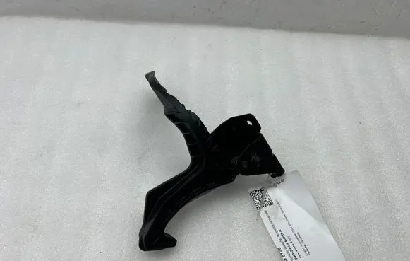 Opel Mokka B Engine bonnet (hood) release handle 9834873780